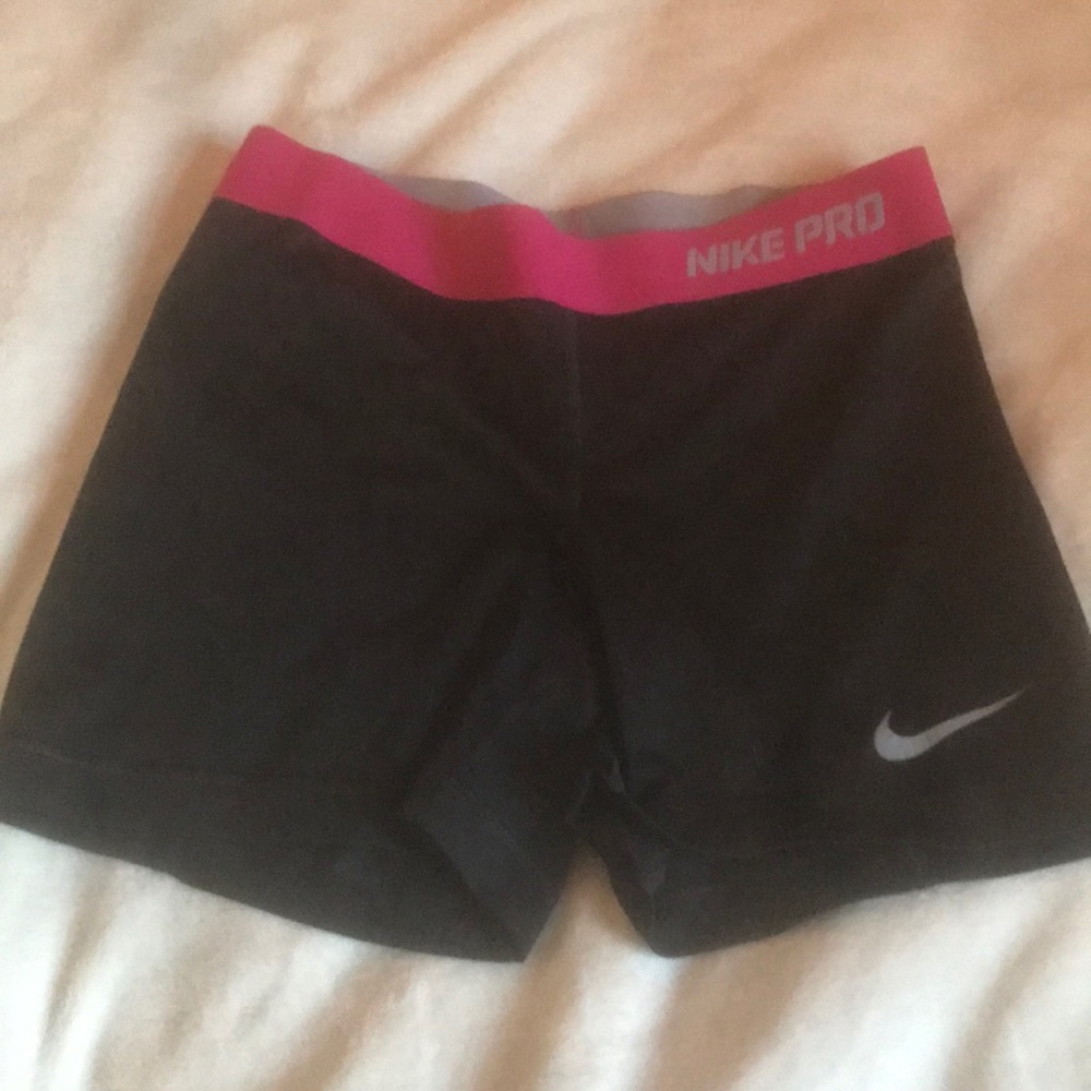 Black Nike pro spandex
